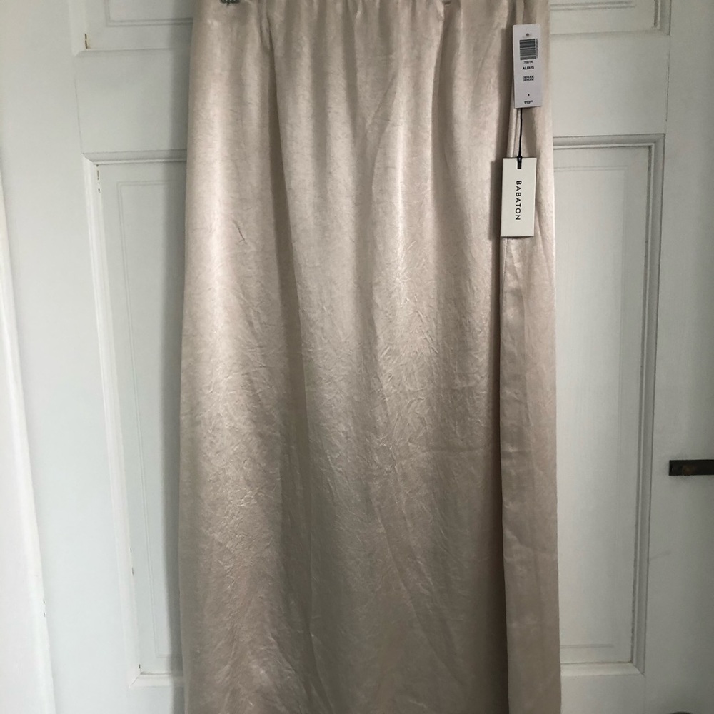 NWT Aritzia Babaton Aldus Skirt in Denude - Picture 5 of 7